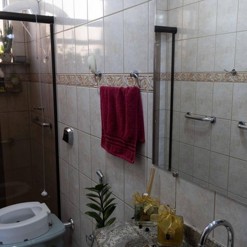 Apartamento à venda com 70m², 3 quartos e 1 vaga Apartamento à venda com 70m², 3 quartos e 1 vagaBanheiro Social