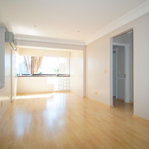 Apartamento à venda com 90m², 2 quartos e 1 vagaSala
