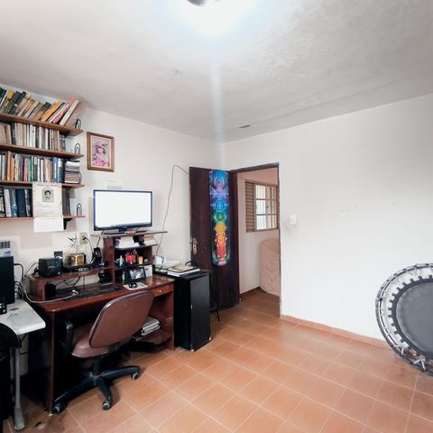Casa à venda com 107m², 2 quartos e 2 vagas Casa à venda com 107m², 2 quartos e 2 vagasQuarto