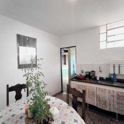 Casa à venda com 107m², 2 quartos e 2 vagas Casa à venda com 107m², 2 quartos e 2 vagasCozinha