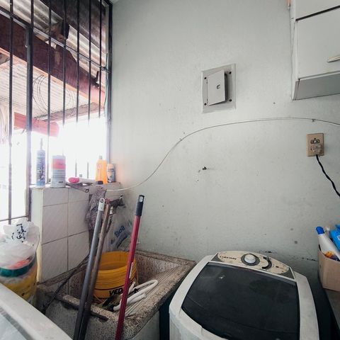 Casa à venda com 107m², 2 quartos e 2 vagas Casa à venda com 107m², 2 quartos e 2 vagasÁrea de Serviço