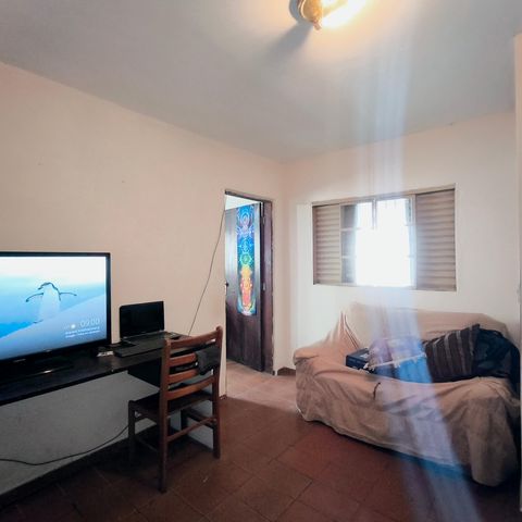 Casa à venda com 107m², 2 quartos e 2 vagas Casa à venda com 107m², 2 quartos e 2 vagasSala