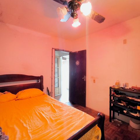 Casa à venda com 107m², 2 quartos e 2 vagas Casa à venda com 107m², 2 quartos e 2 vagasSuíte