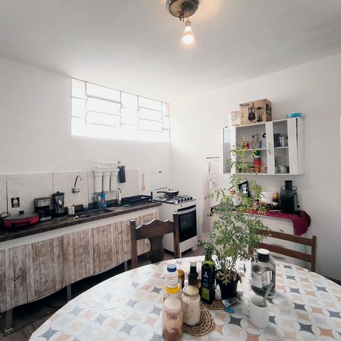 Casa à venda com 107m², 2 quartos e 2 vagas Casa à venda com 107m², 2 quartos e 2 vagasCozinha