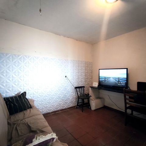 Casa à venda com 107m², 2 quartos e 2 vagas Casa à venda com 107m², 2 quartos e 2 vagasSala