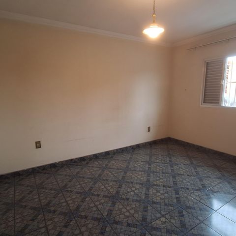 Casa para alugar com 300m², 5 quartos e 2 vagas Casa para alugar com 300m², 5 quartos e 2 vagasCasa 2 Quarto