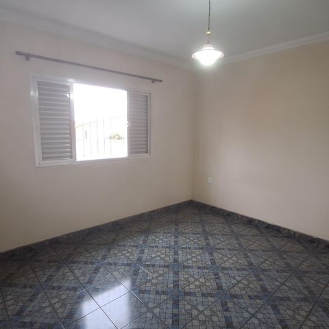 Casa para alugar com 300m², 5 quartos e 2 vagas Casa para alugar com 300m², 5 quartos e 2 vagasCasa 2 Quarto 2