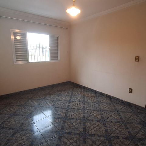 Casa para alugar com 300m², 5 quartos e 2 vagas Casa para alugar com 300m², 5 quartos e 2 vagasCasa 2 Quarto