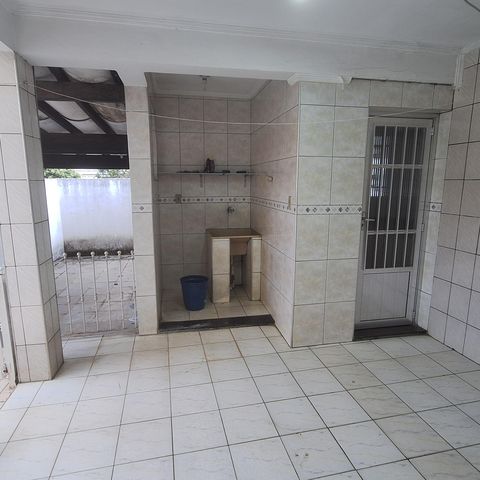 Casa para alugar com 300m², 5 quartos e 2 vagas Casa para alugar com 300m², 5 quartos e 2 vagasÁrea de Serviço