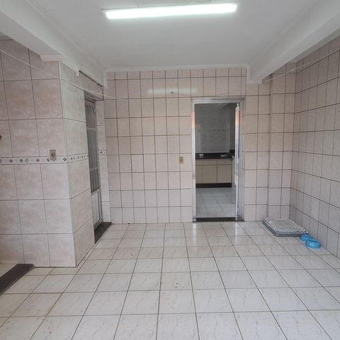 Casa para alugar com 300m², 5 quartos e 2 vagas Casa para alugar com 300m², 5 quartos e 2 vagasÁrea de Serviço