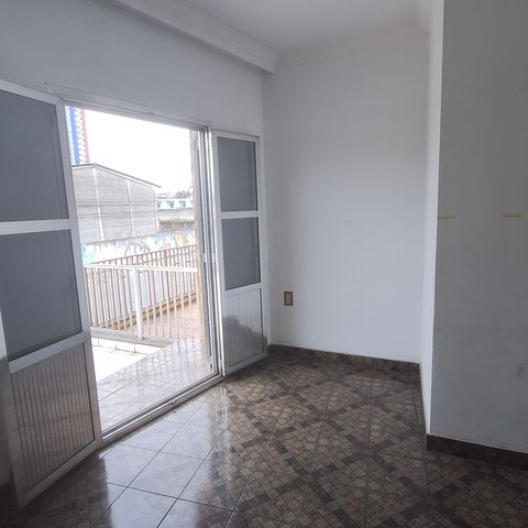 Casa para alugar com 300m², 5 quartos e 2 vagas Casa para alugar com 300m², 5 quartos e 2 vagasQuarto de Serviço