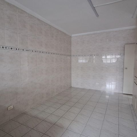Casa para alugar com 300m², 5 quartos e 2 vagas Casa para alugar com 300m², 5 quartos e 2 vagasCozinha