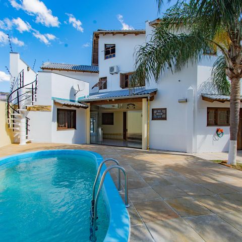 Casa para alugar com 325m², 4 quartos e 4 vagas Casa para alugar com 325m², 4 quartos e 4 vagasÁrea Externa