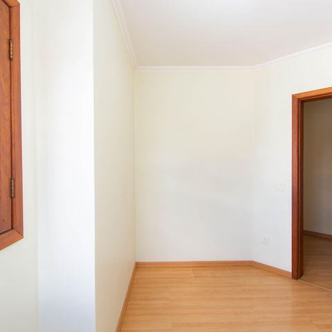 Casa para alugar com 325m², 4 quartos e 4 vagas Casa para alugar com 325m², 4 quartos e 4 vagasQuarto 4