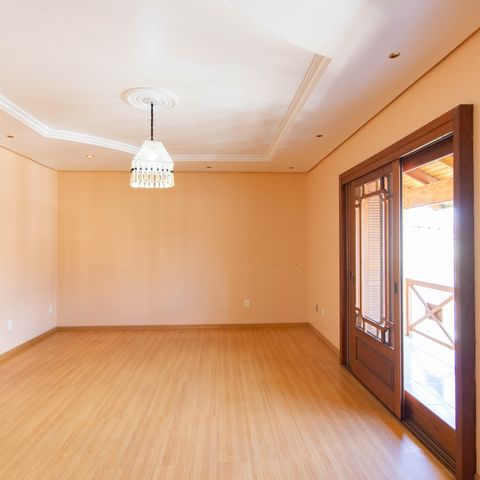 Casa para alugar com 325m², 4 quartos e 4 vagas Casa para alugar com 325m², 4 quartos e 4 vagasQuarto 1