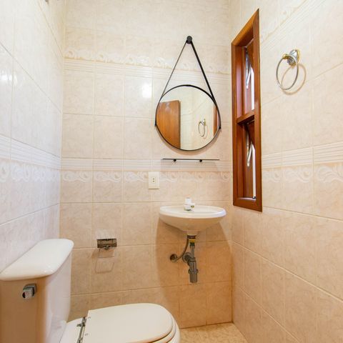 Casa para alugar com 325m², 4 quartos e 4 vagas Casa para alugar com 325m², 4 quartos e 4 vagasLavabo