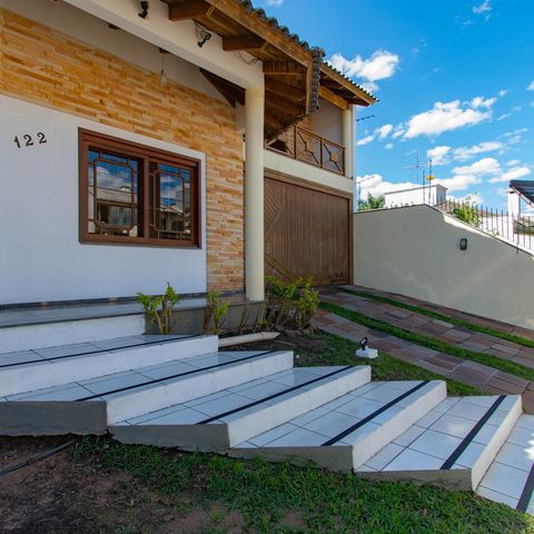 Casa para alugar com 325m², 4 quartos e 4 vagas Casa para alugar com 325m², 4 quartos e 4 vagasÁrea Externa