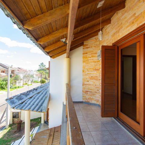 Casa para alugar com 325m², 4 quartos e 4 vagas Casa para alugar com 325m², 4 quartos e 4 vagasVaranda do Quarto 2