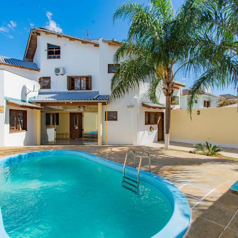 Casa para alugar com 325m², 4 quartos e 4 vagas Casa para alugar com 325m², 4 quartos e 4 vagasÁrea Externa