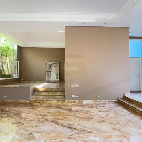 Casa à venda com 740m², 4 quartos e 6 vagas