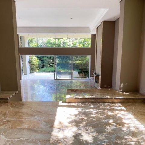 Casa à venda com 740m², 4 quartos e 6 vagas