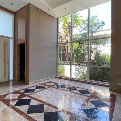 Casa à venda com 740m², 4 quartos e 6 vagas