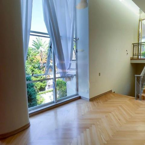 Casa à venda com 740m², 4 quartos e 6 vagas