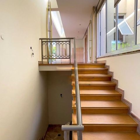 Casa à venda com 740m², 4 quartos e 6 vagas