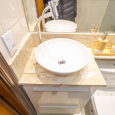 Apartamento à venda com 44m², 2 quartos e 1 vaga Apartamento à venda com 44m², 2 quartos e 1 vagaBanheiro