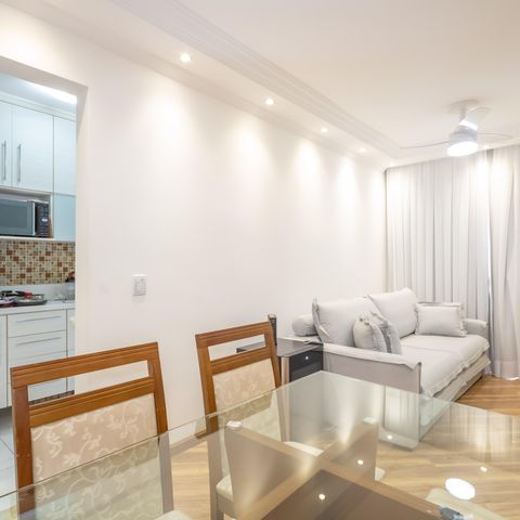 Apartamento à venda com 44m², 2 quartos e 1 vaga Apartamento à venda com 44m², 2 quartos e 1 vagaSala