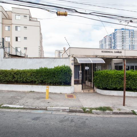 Apartamento à venda com 44m², 2 quartos e 1 vaga Apartamento à venda com 44m², 2 quartos e 1 vagaFachada