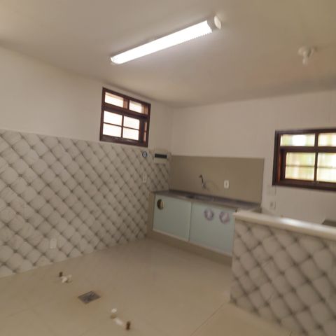 Casa à venda com 270m², 3 quartos e 4 vagas Casa à venda com 270m², 3 quartos e 4 vagasCozinha