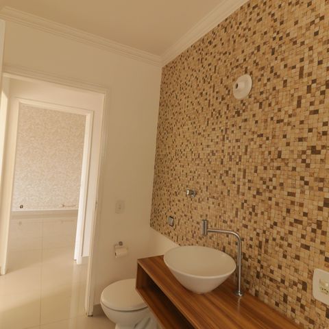 Casa à venda com 270m², 3 quartos e 4 vagas Casa à venda com 270m², 3 quartos e 4 vagasBanheiro Social