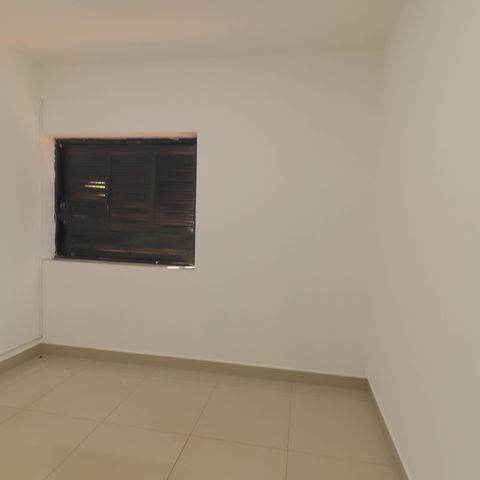 Casa à venda com 270m², 3 quartos e 4 vagas Casa à venda com 270m², 3 quartos e 4 vagasQuarto 2