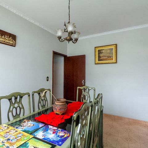 Casa à venda com 255m², 3 quartos e 4 vagas Casa à venda com 255m², 3 quartos e 4 vagasCopa