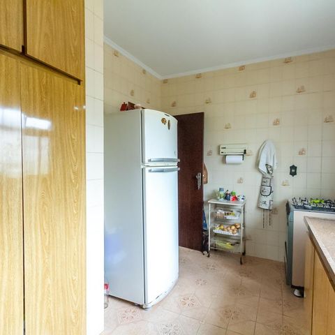 Casa à venda com 255m², 3 quartos e 4 vagas Casa à venda com 255m², 3 quartos e 4 vagasCozinha
