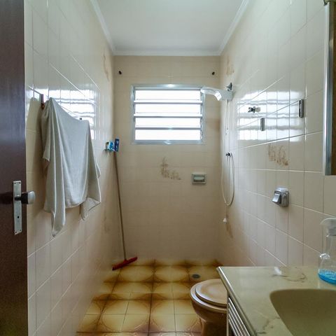 Casa à venda com 255m², 3 quartos e 4 vagas Casa à venda com 255m², 3 quartos e 4 vagasBanheiro Social 1