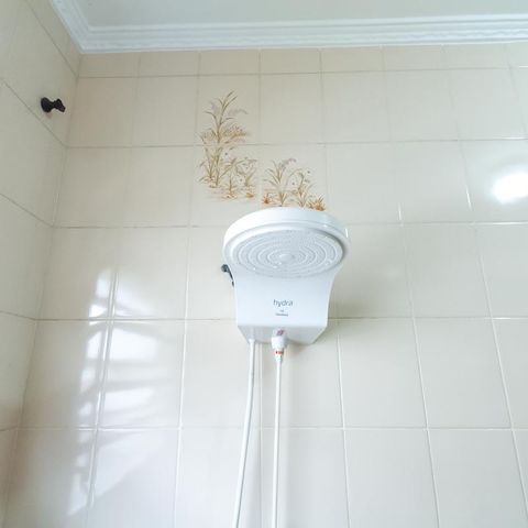 Casa à venda com 255m², 3 quartos e 4 vagas Casa à venda com 255m², 3 quartos e 4 vagasBanheiro Social 1