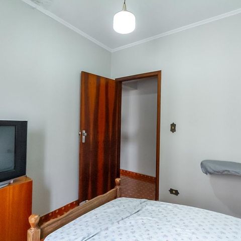 Casa à venda com 255m², 3 quartos e 4 vagas Casa à venda com 255m², 3 quartos e 4 vagasQuarto 1