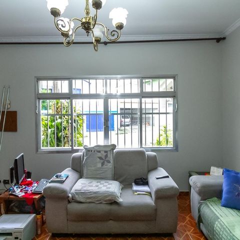 Casa à venda com 255m², 3 quartos e 4 vagas Casa à venda com 255m², 3 quartos e 4 vagasSala