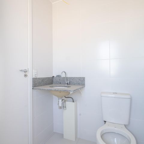Apartamento à venda com 65m², 3 quartos e 2 vagas Apartamento à venda com 65m², 3 quartos e 2 vagasBanheiro da Suíte