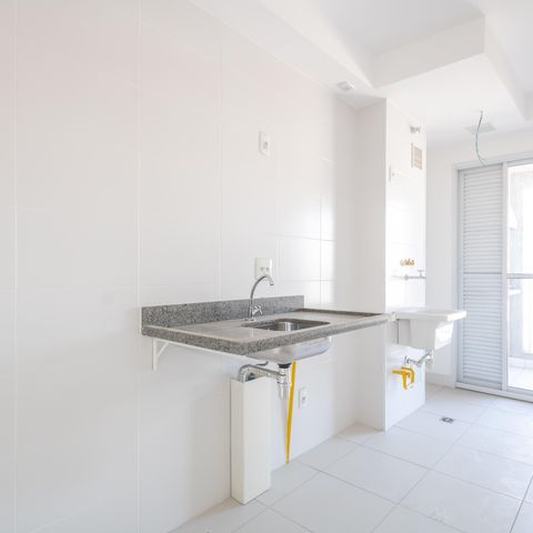 Apartamento à venda com 65m², 3 quartos e 2 vagas Apartamento à venda com 65m², 3 quartos e 2 vagasCozinha e Área de Serviço