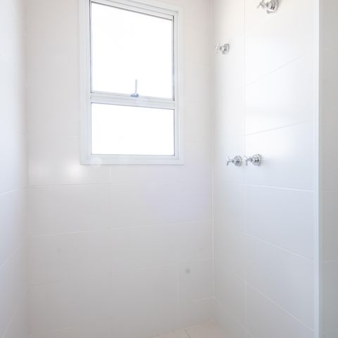Apartamento à venda com 65m², 3 quartos e 2 vagas Apartamento à venda com 65m², 3 quartos e 2 vagasBanheiro da Suíte