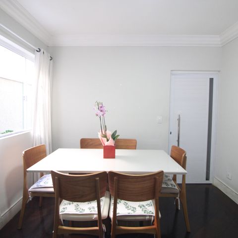 Casa à venda com 125m², 3 quartos e 2 vagasSala