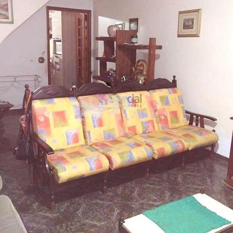 Casa à venda com 116m², 3 quartos e 2 vagas