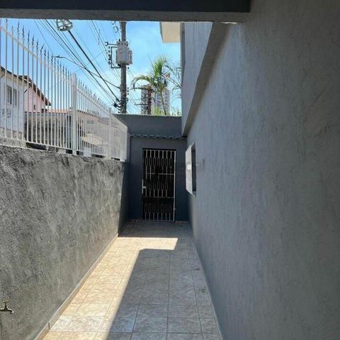 Casa à venda com 100m², 2 quartos e 2 vagas