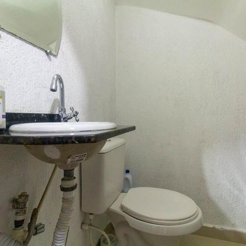Casa à venda com 108m², 3 quartos e 3 vagas Casa à venda com 108m², 3 quartos e 3 vagasLavabo 1