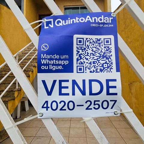 Casa à venda com 108m², 3 quartos e 3 vagas Casa à venda com 108m², 3 quartos e 3 vagasPlaca