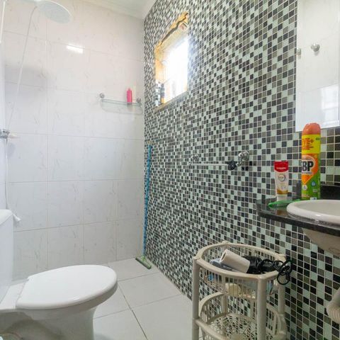 Casa à venda com 108m², 3 quartos e 3 vagas Casa à venda com 108m², 3 quartos e 3 vagasBanheiro da Suíte