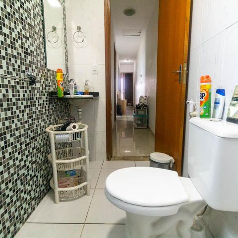 Casa à venda com 108m², 3 quartos e 3 vagas Casa à venda com 108m², 3 quartos e 3 vagasBanheiro da Suíte
